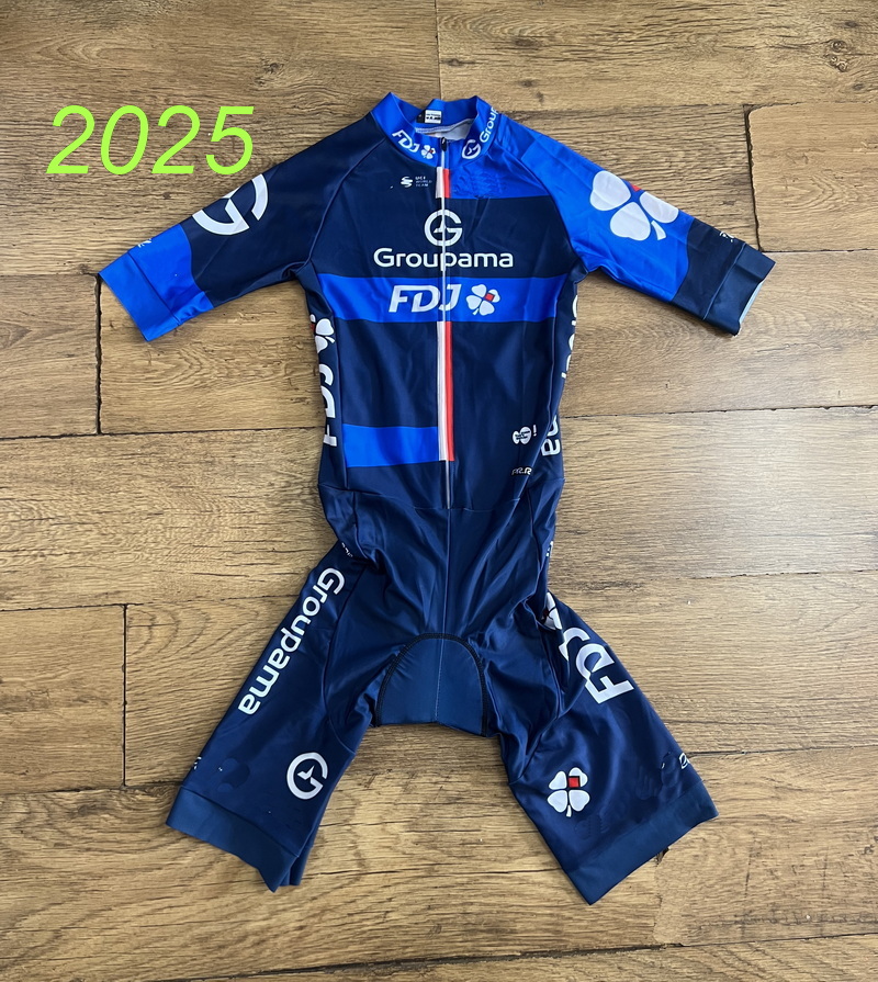 Traje de corte láser 2026 2025 - Summer Clothing Men Sale reseña y precio